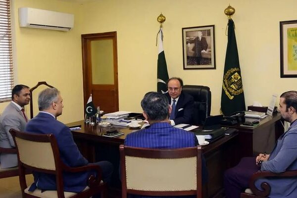 Pakistan Seeks London Investment Opportunities