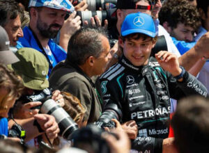 Antonelli Outmuscles Hamilton in F1 Sprint Race Thriller